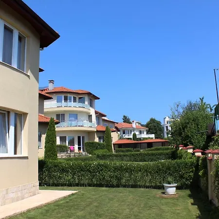 Complex Pika Maison d'hôtes Sables d'or