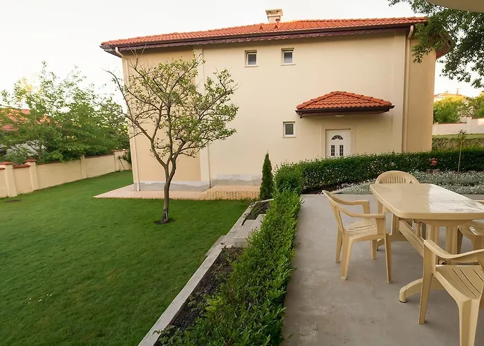 Guest house Complex Pika Golden Sands