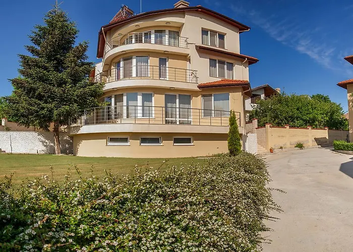 Complex Pika Guest house 3*