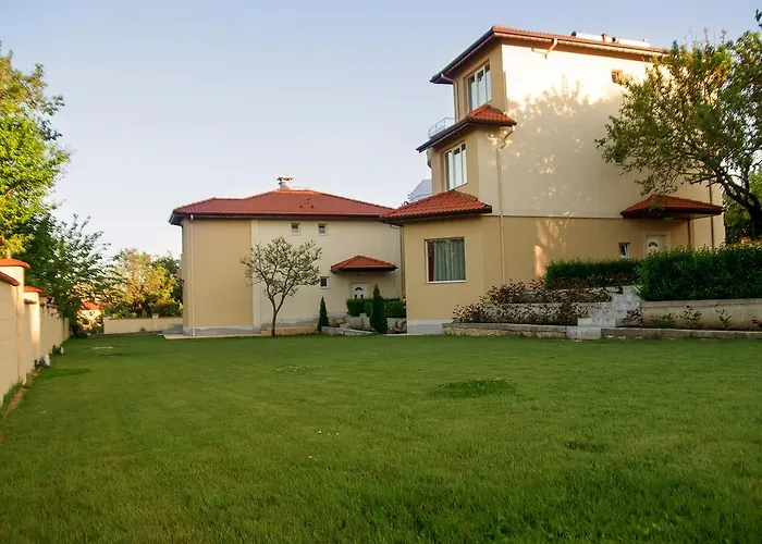 Complex Pika Guest house 3*