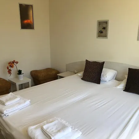 Gæstehus Complex Pika 3*