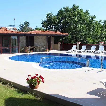 Casa de hóspedes Complex Pika 3*