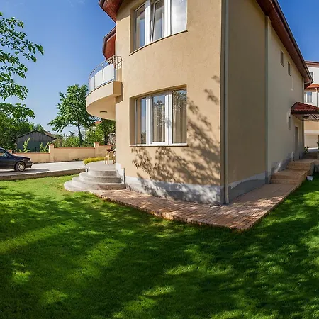 Casa de hóspedes Complex Pika 3*