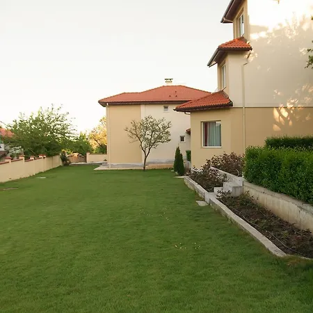 Casa de hóspedes Complex Pika